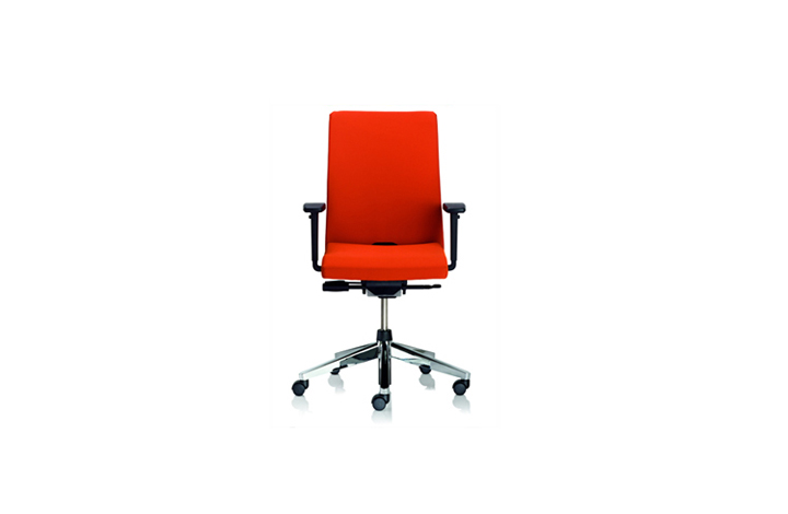 Seating  System 39 Swivel Chair