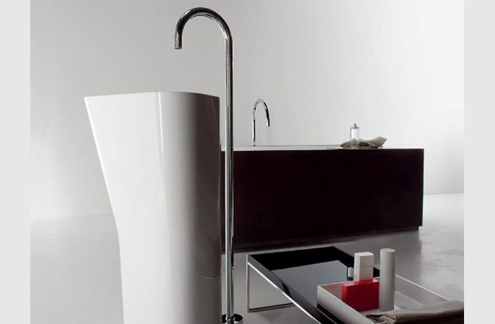 LAB 01 Freestanding washbasin