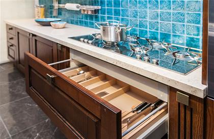 Mengucci Kitchen Cabinet Set No1