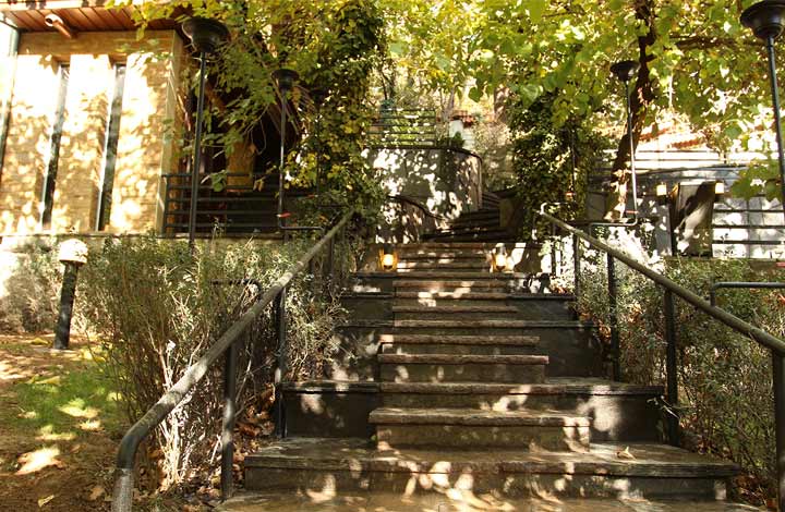 ویلای جمشیدیه - پله ورودی